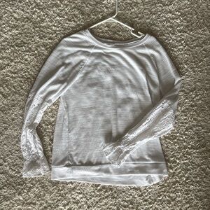 Medium charming Charlie pullover shirt